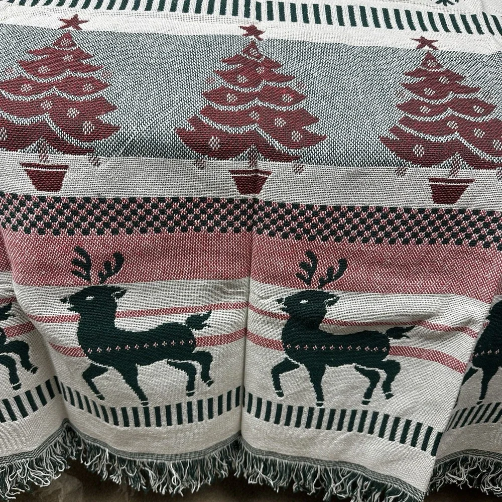 Vintage Tapestry Blanket 45x 58 Christmas Reversible Santa Fringed‎ Throw New
